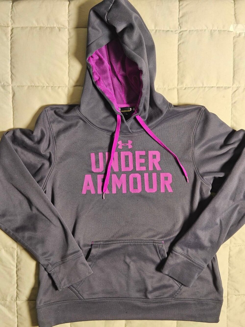 Under Armour Gray Pink Spell Out Hoodie Womens M